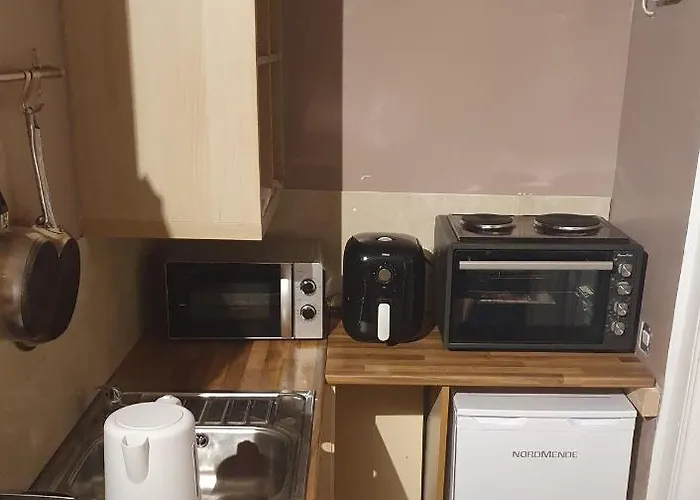 17a Db Airbnb 3*